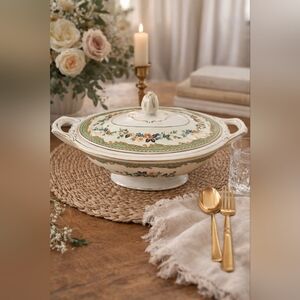 J&G Meakin England SOL Tureen